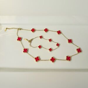 🛍️NWOT Gold and Red Clover Necklace and Earrings set